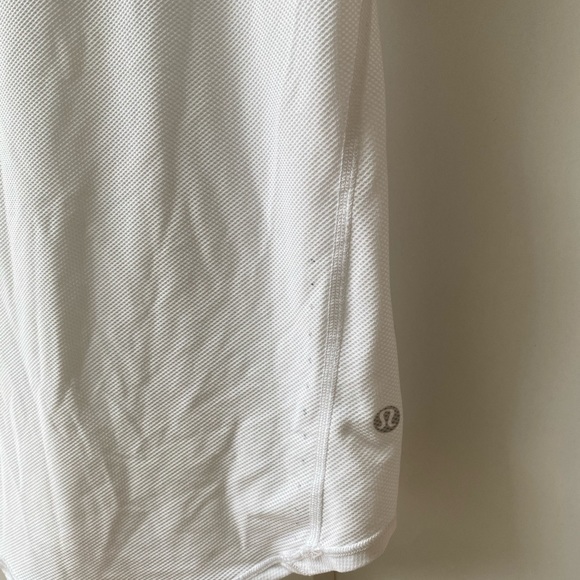 Lululemon White T-Shirt - Picture 2 of 3